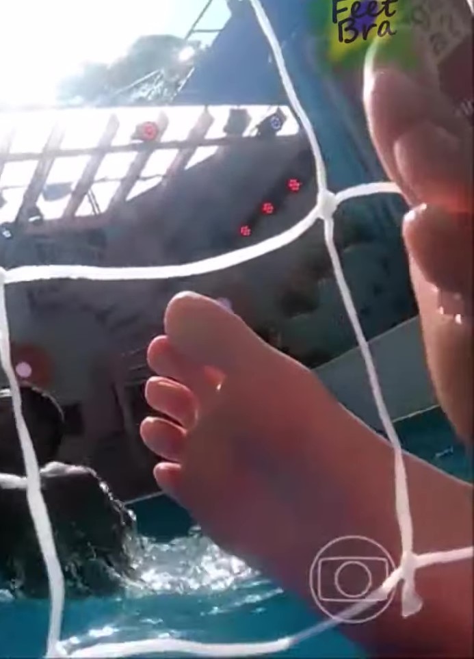 barbara heck feet 3