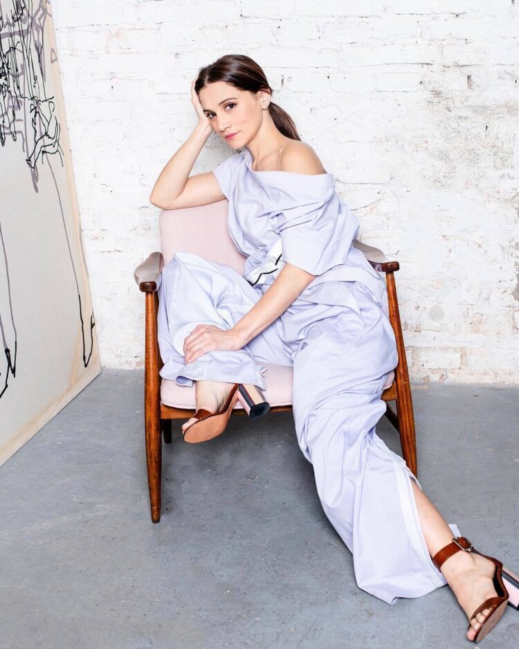 barbara lombardo feet 3