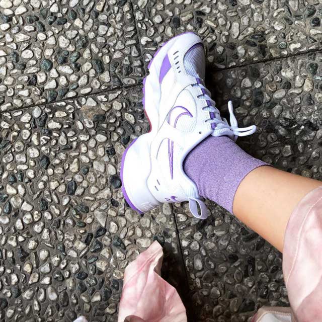 barbara malewicz feet 3