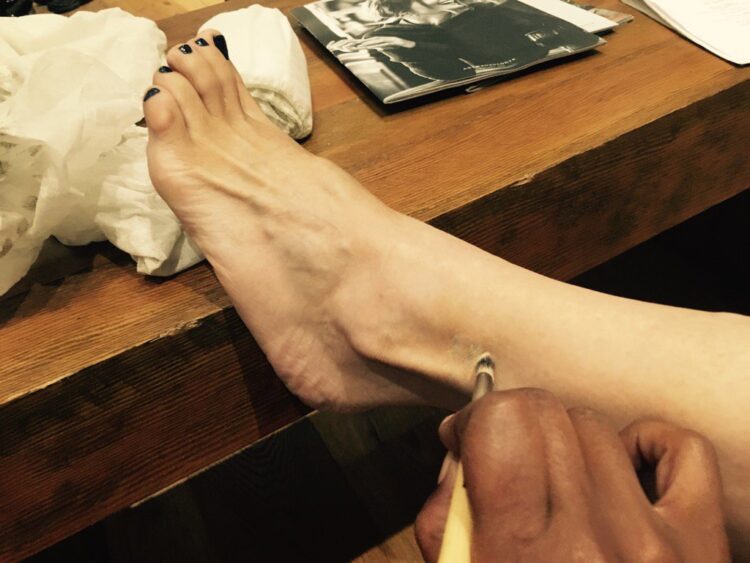 barbara niven feet 2