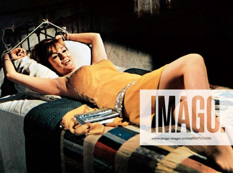 barbara rhoades feet