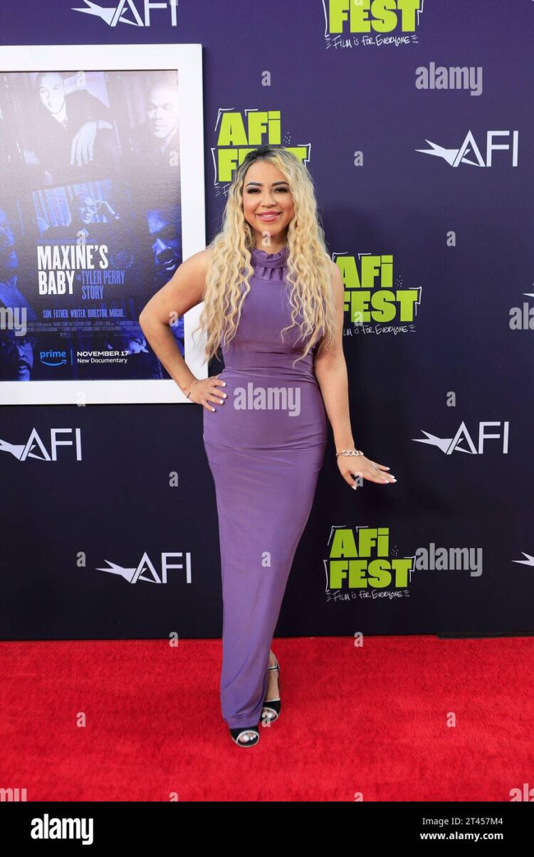 barbara sanchez feet 5