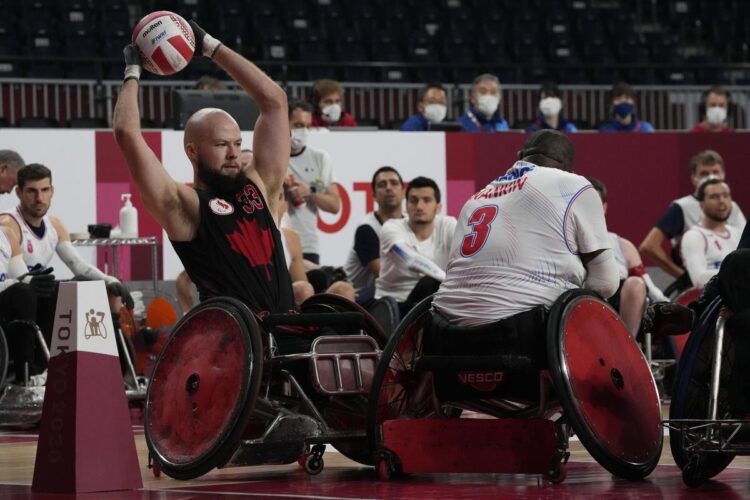 bayleigh caldwell feet 4