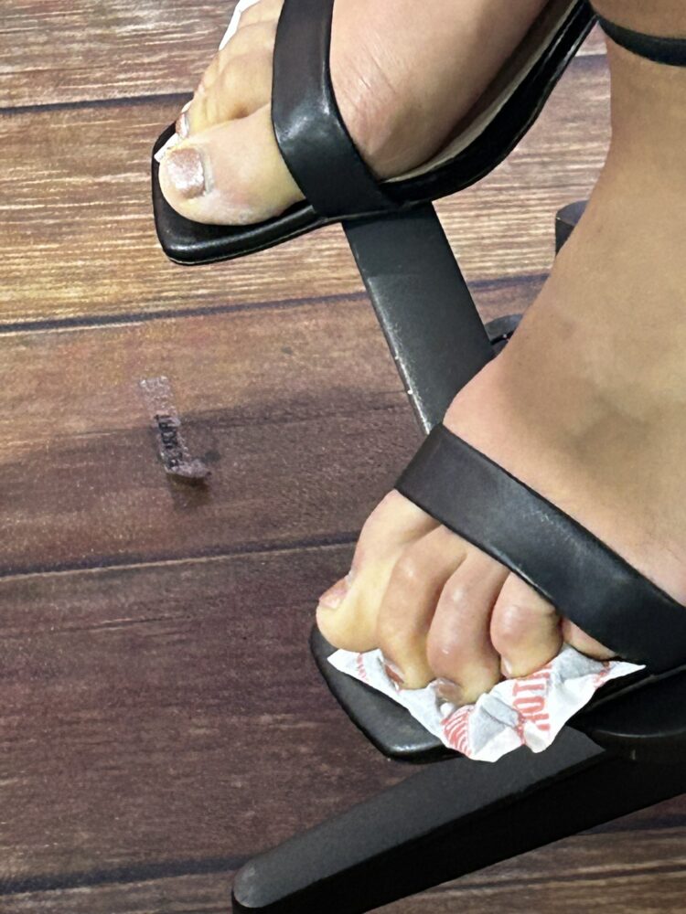 Carolyn Peck Feet