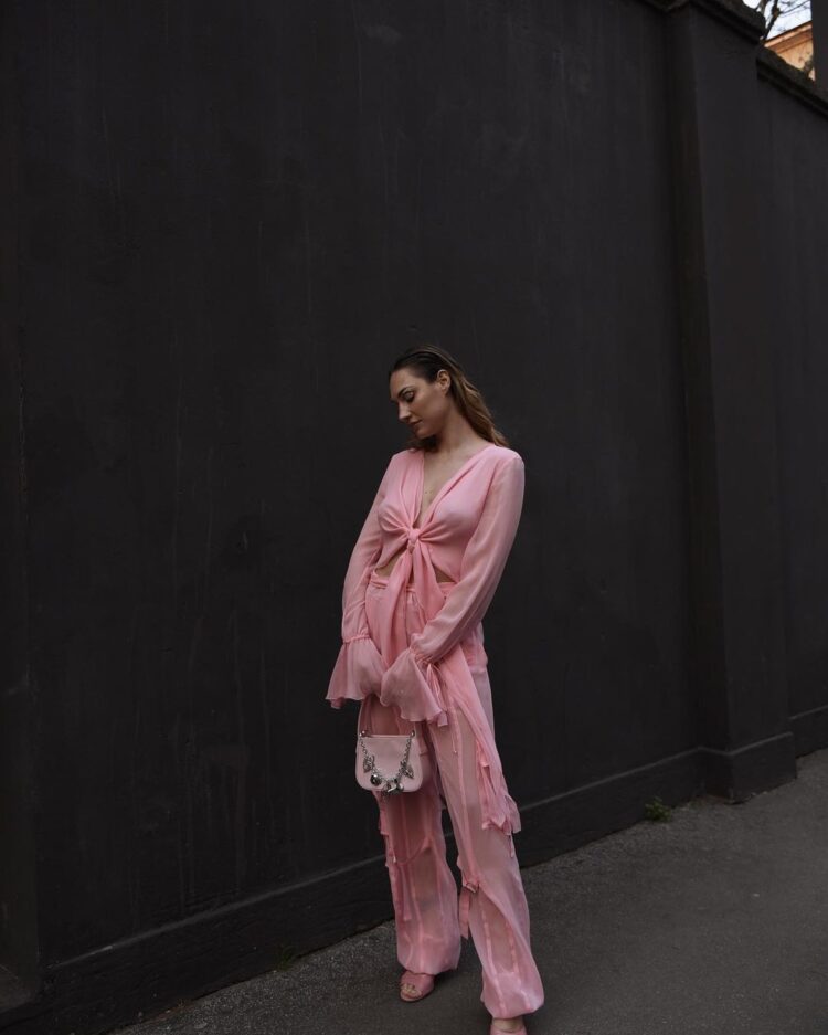 beatrice valli feet 4