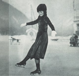 beatrix loughran feet