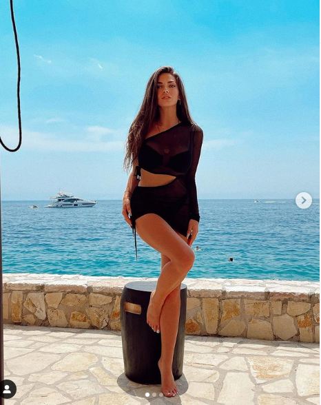 beatrix ramosaj feet 4