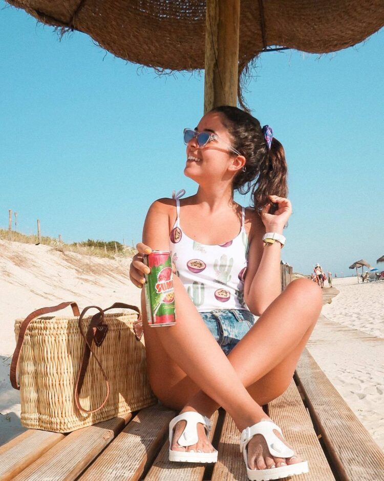 beatriz leonardo feet 3