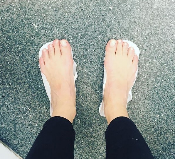 beattie edmondson feet