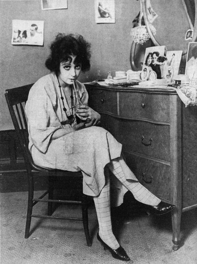 bebe daniels feet 4