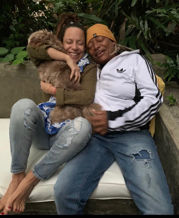 bebel gilberto feet 3