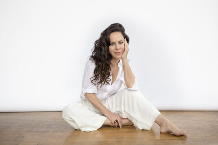 bebel gilberto feet 4 scaled
