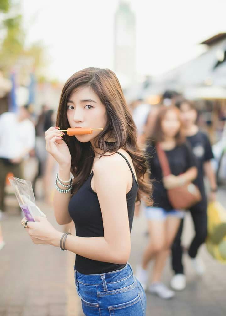 bebey chyapha feet 3