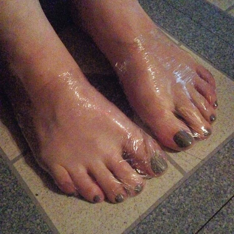 becky johnson feet 1