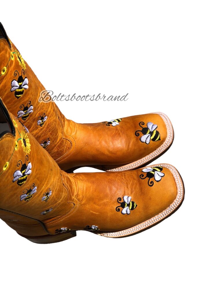 bee roper feet 4