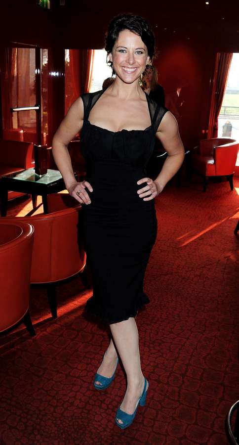 belinda stewart wilson feet 5