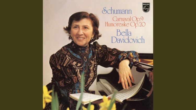 bella davidovich feet 3