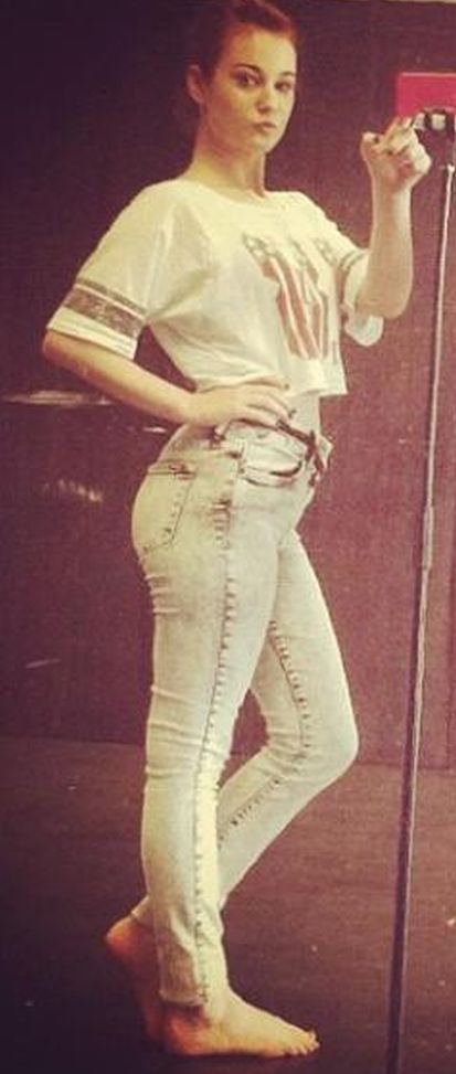 bella ferraro feet 2