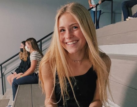 bella horiszny feet 2