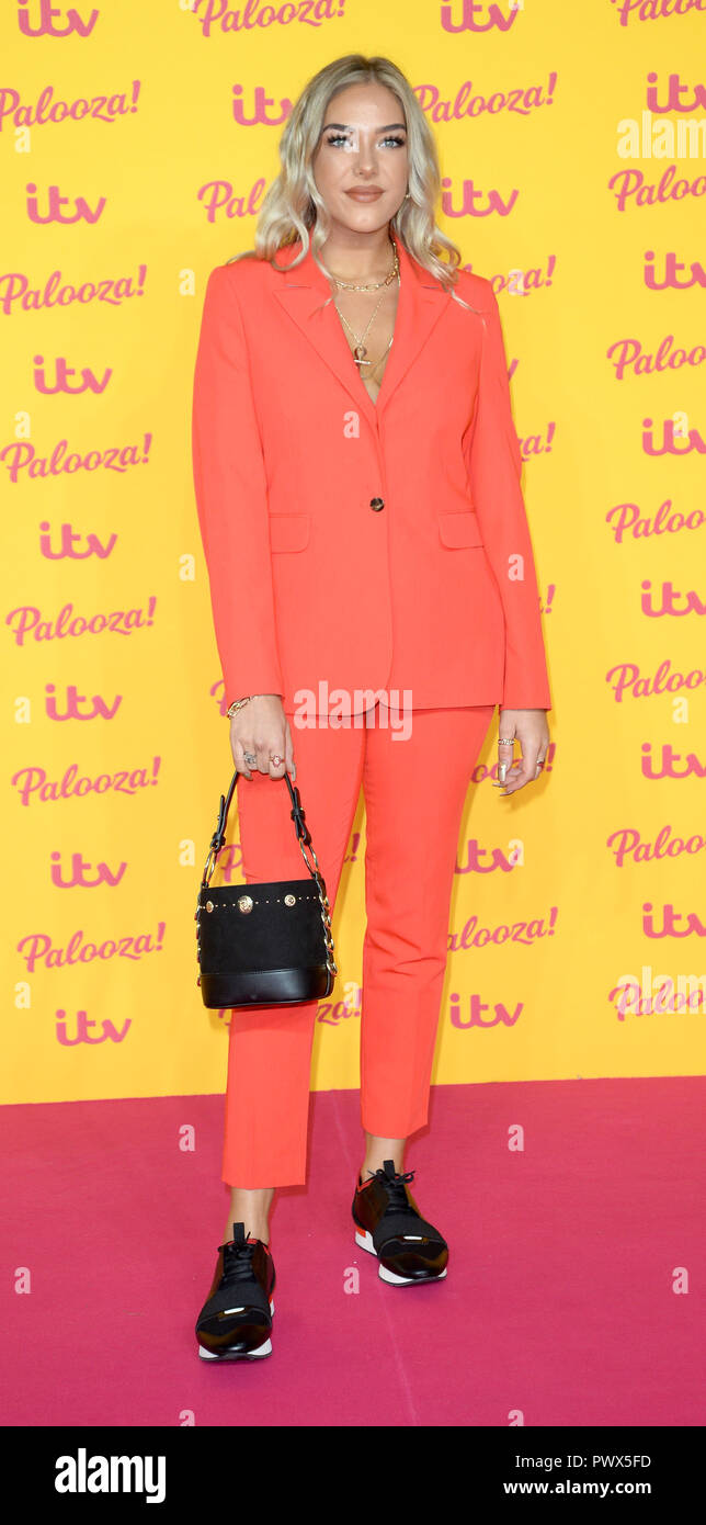 bella penfold feet 2