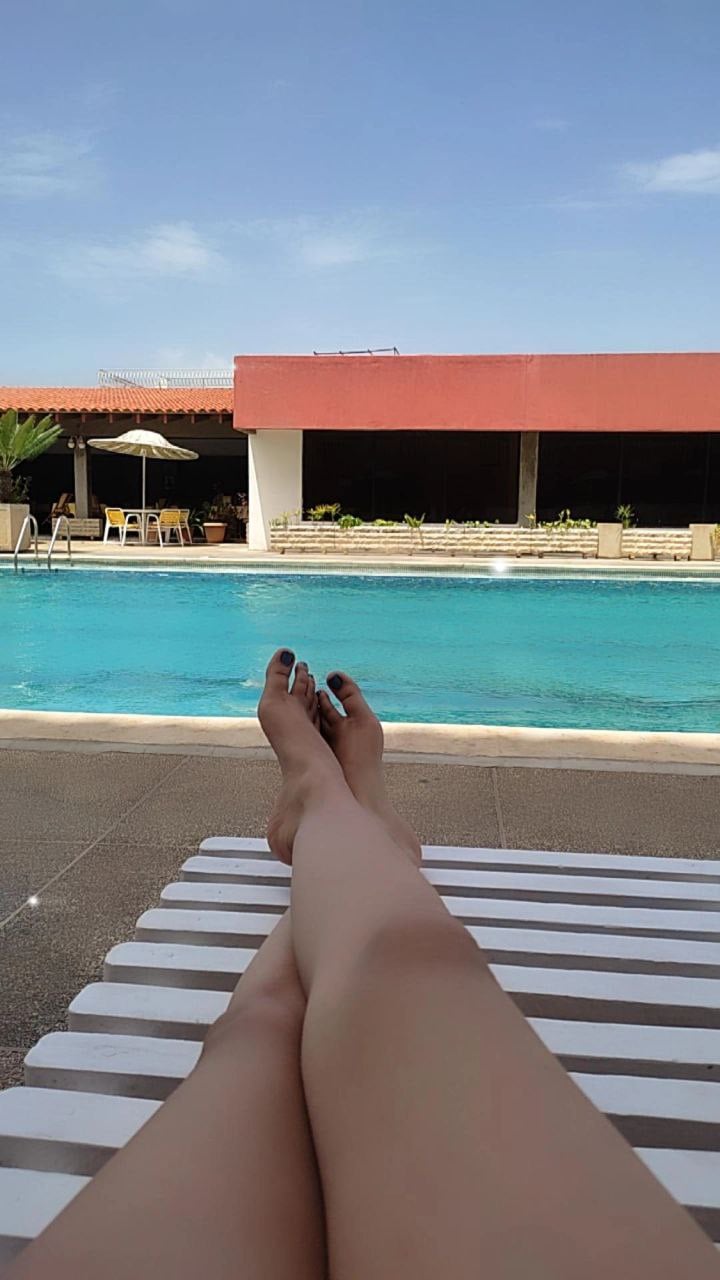 bella ramirez feet 1