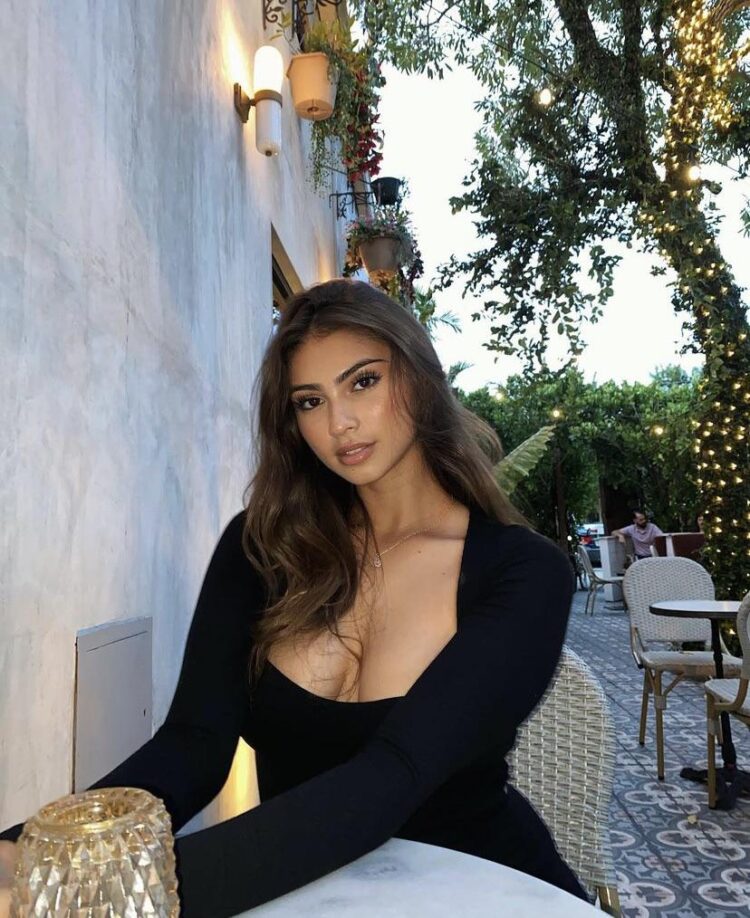 bella ramirez feet 5