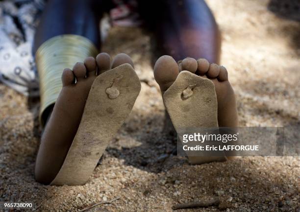 bella renaldi feet 3