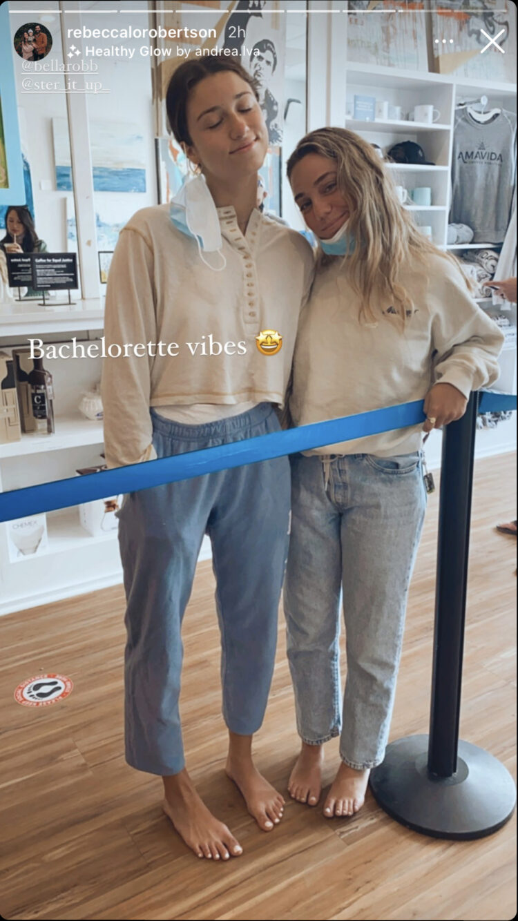 bella robertson feet 1