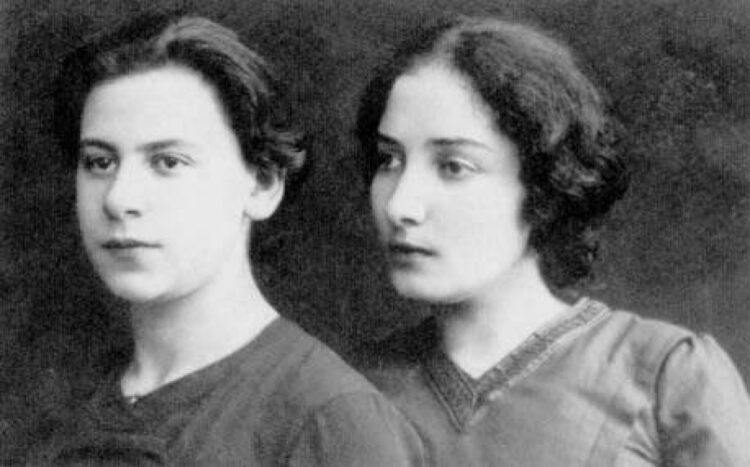 bella rosenfeld feet 2