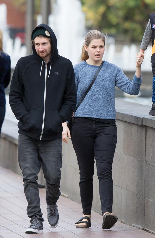 belle gibson feet 6