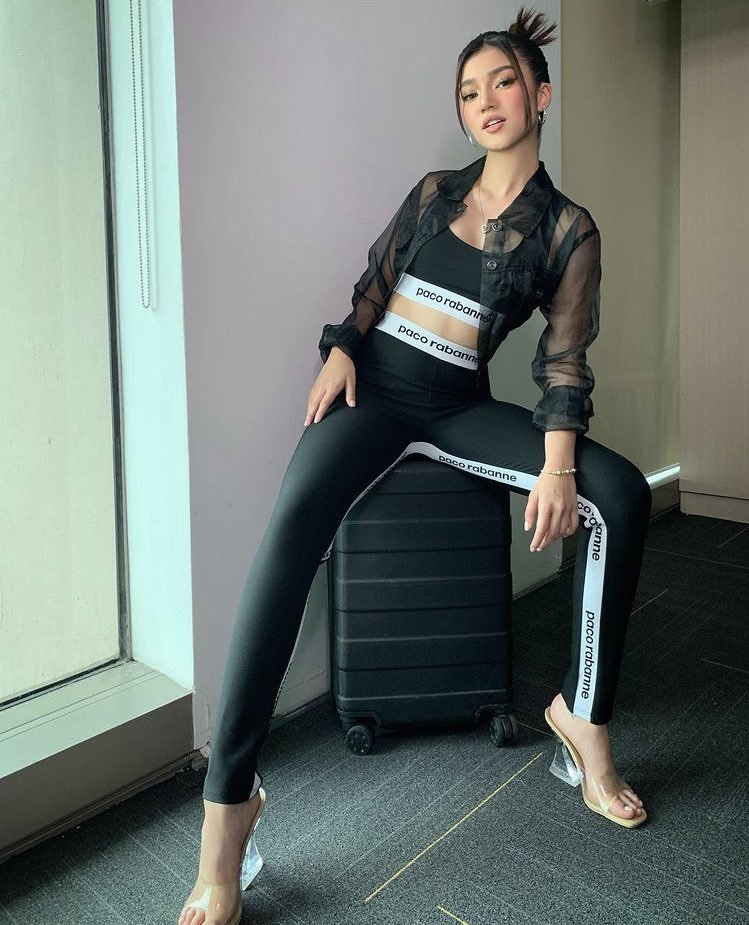 belle mariano feet 4