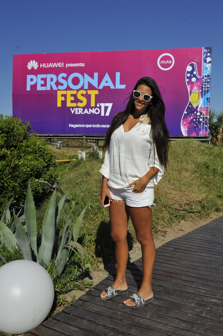 belu lucius feet scaled