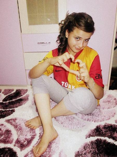 berna karagozoglu feet 1