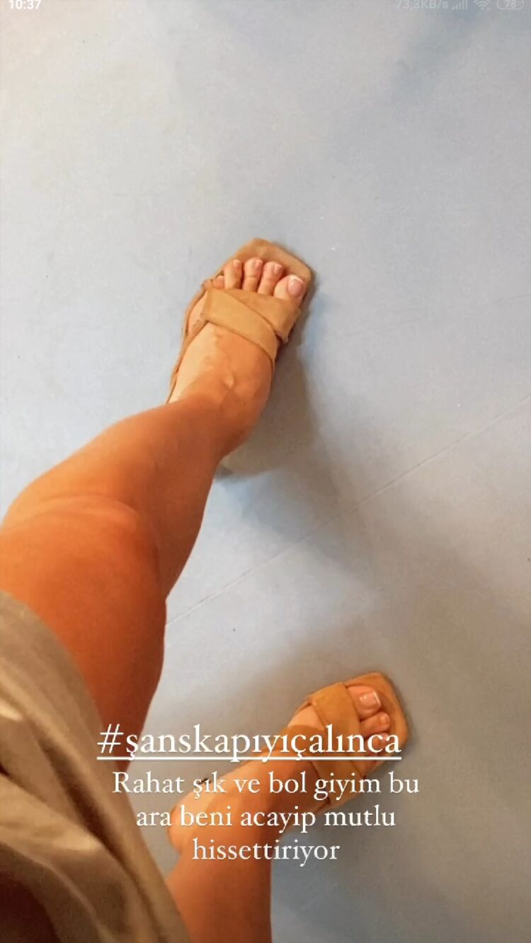 berna keklikler feet 3