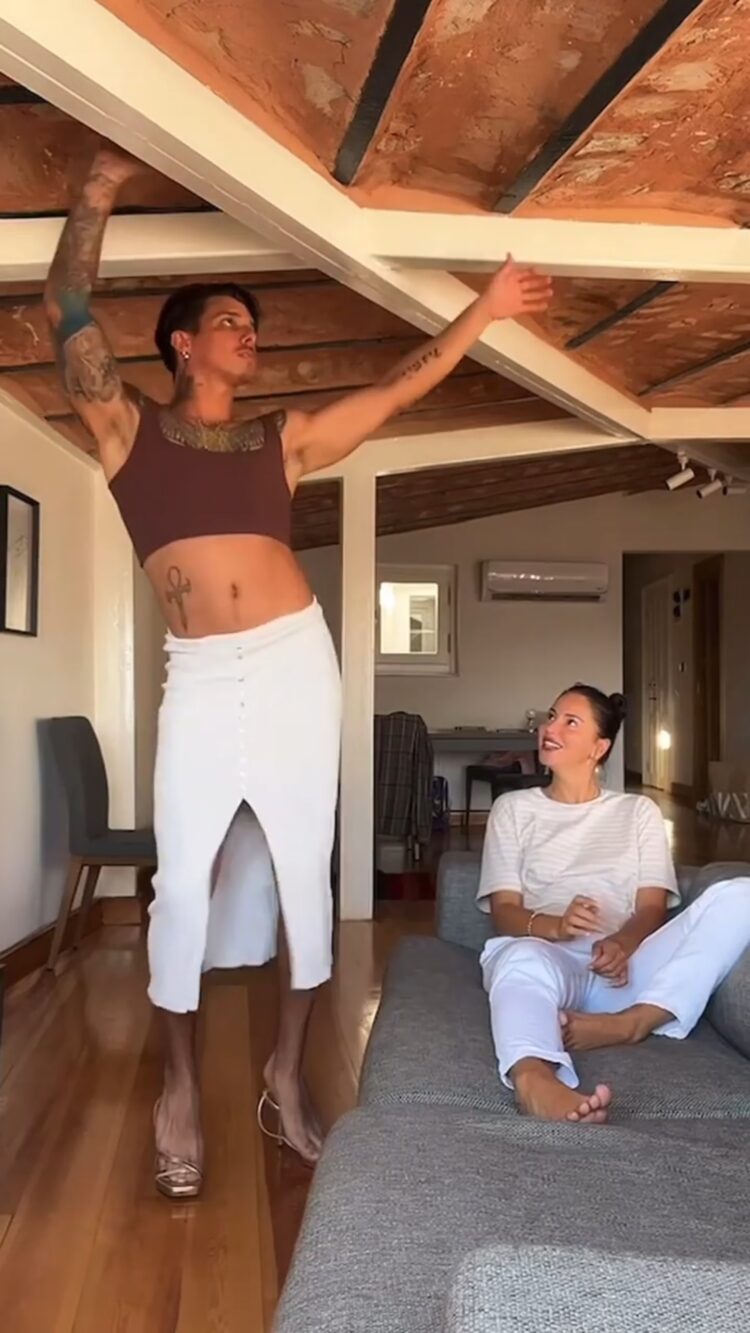 berna keklikler feet 5