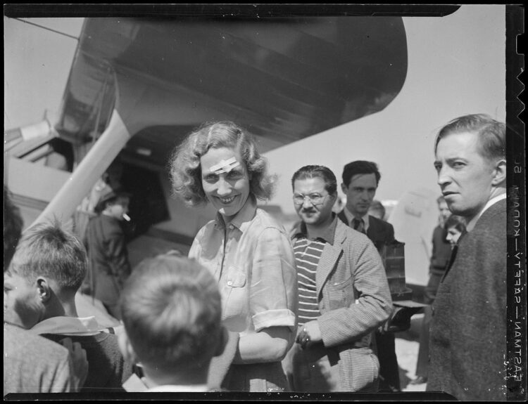 beryl markham feet 5