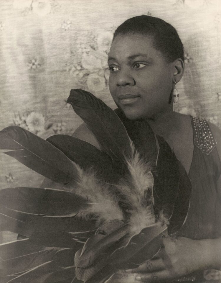 bessie smith feet 1