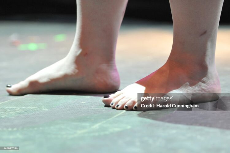beth ditto feet