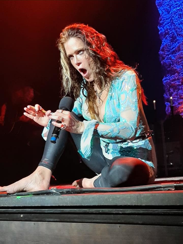 beth hart feet