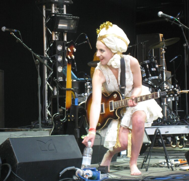 beth jeans houghton feet