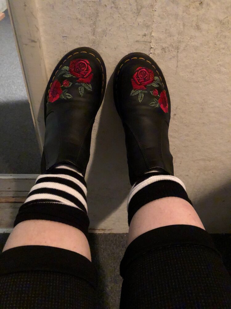 beth maitland feet 3