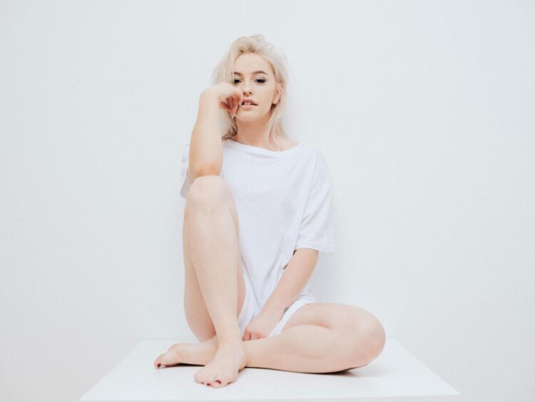 beth mccarthy feet 1