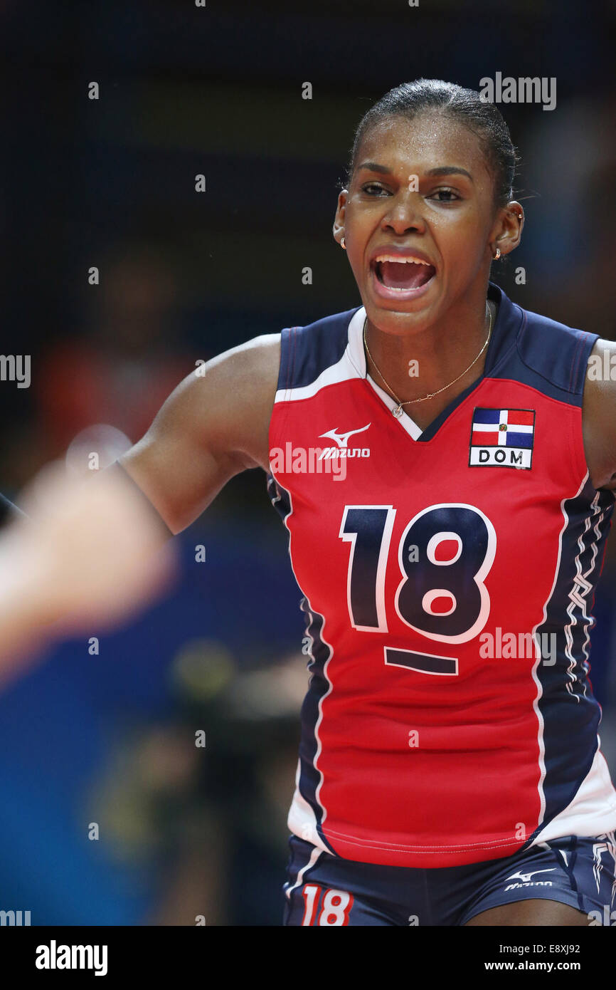 bethania de la cruz feet 4