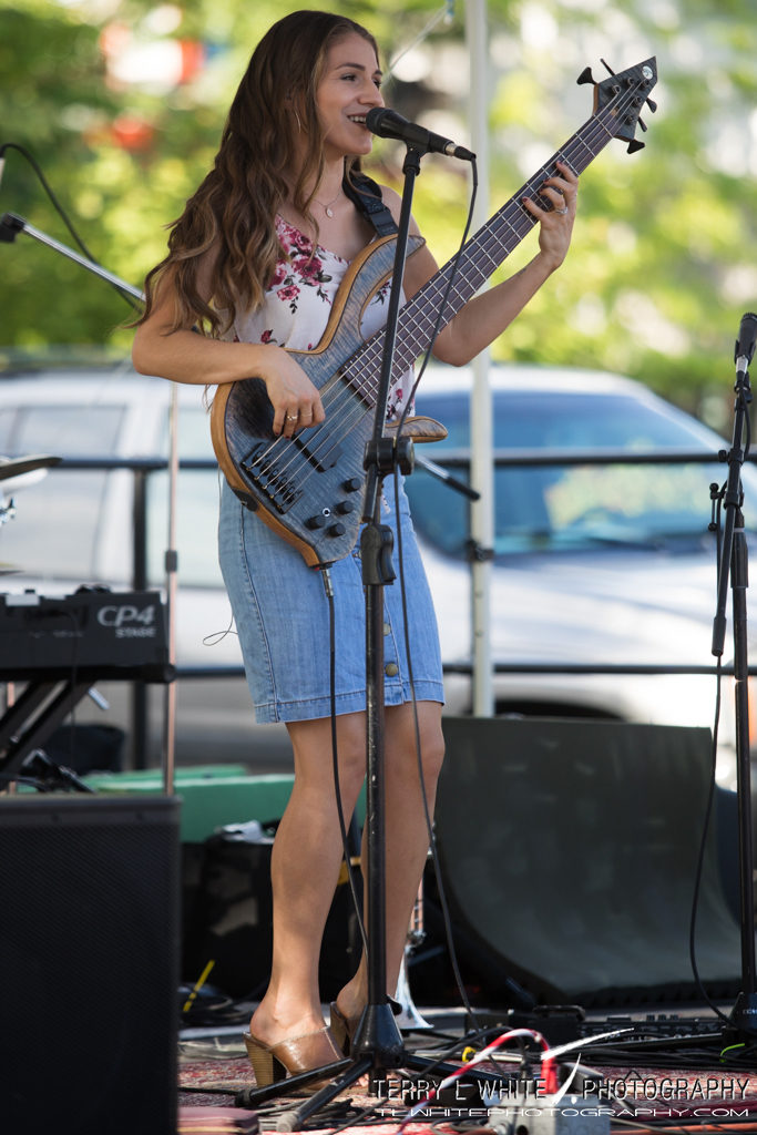 bethany humlie feet 1