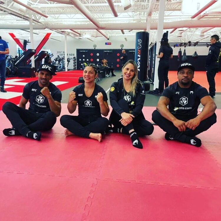 bethe correia feet 6