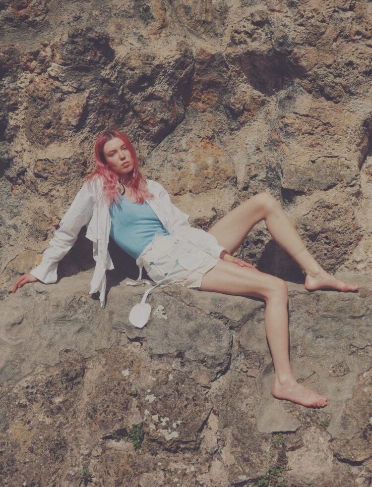 betsy diaz gonzalez feet 4