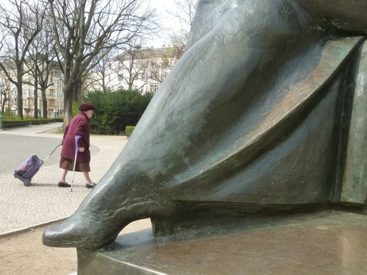 bettina von arnim feet