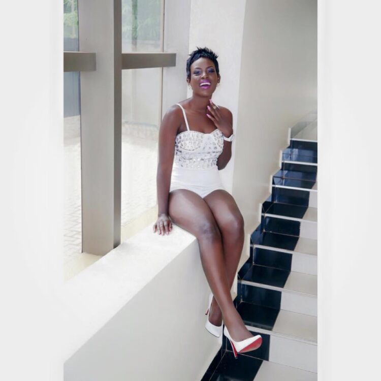 bettinah tianah feet