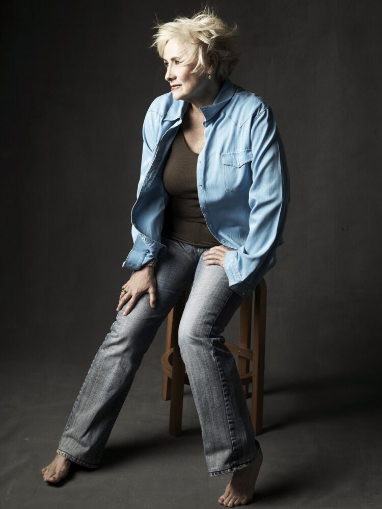 betty buckley feet 1