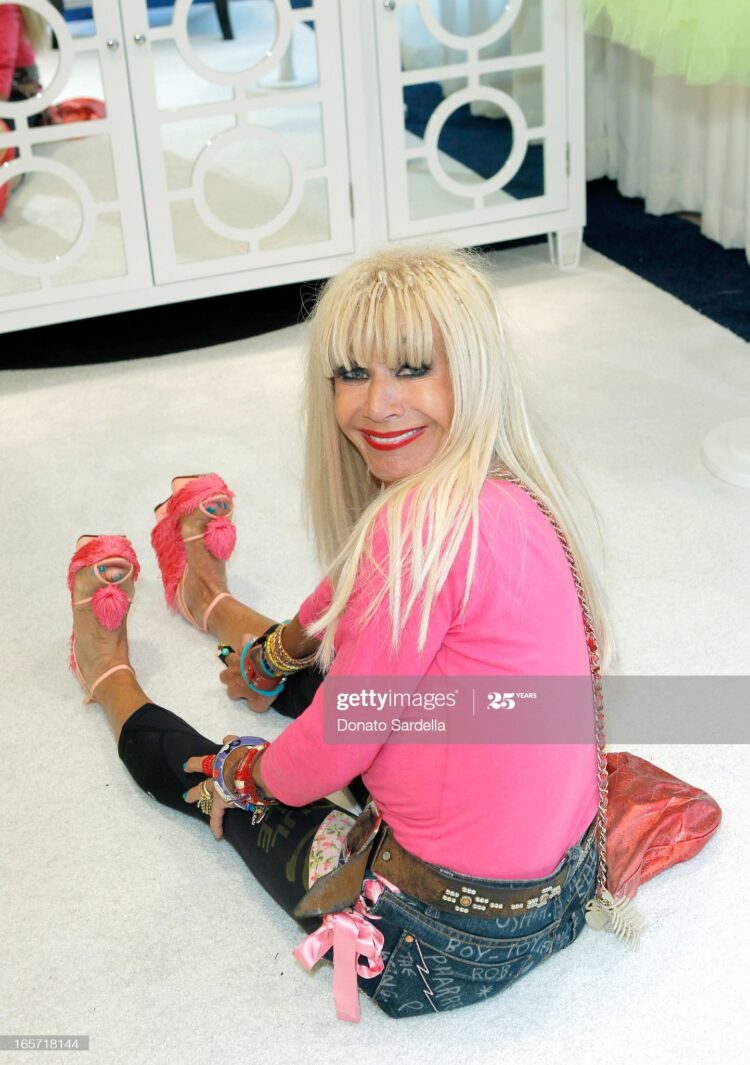 betty johnson feet 4